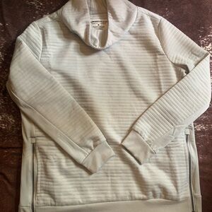 Cozy Light Gray Women's Sweatshirt